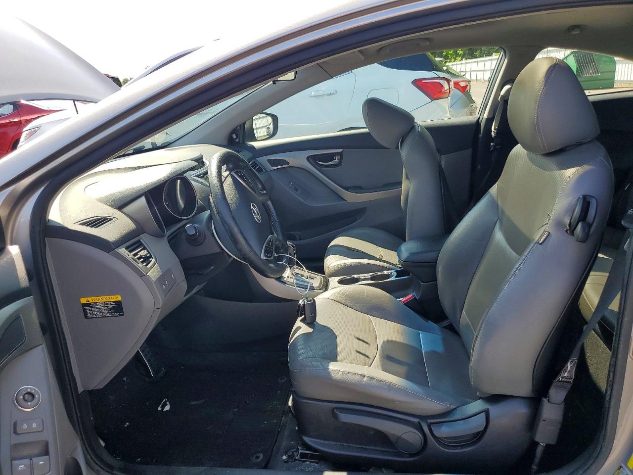 2013 HYUNDAI ELANTRA