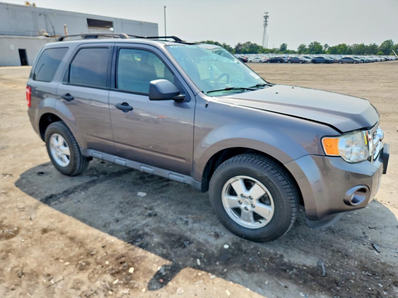 2011 FORD ESCAPE