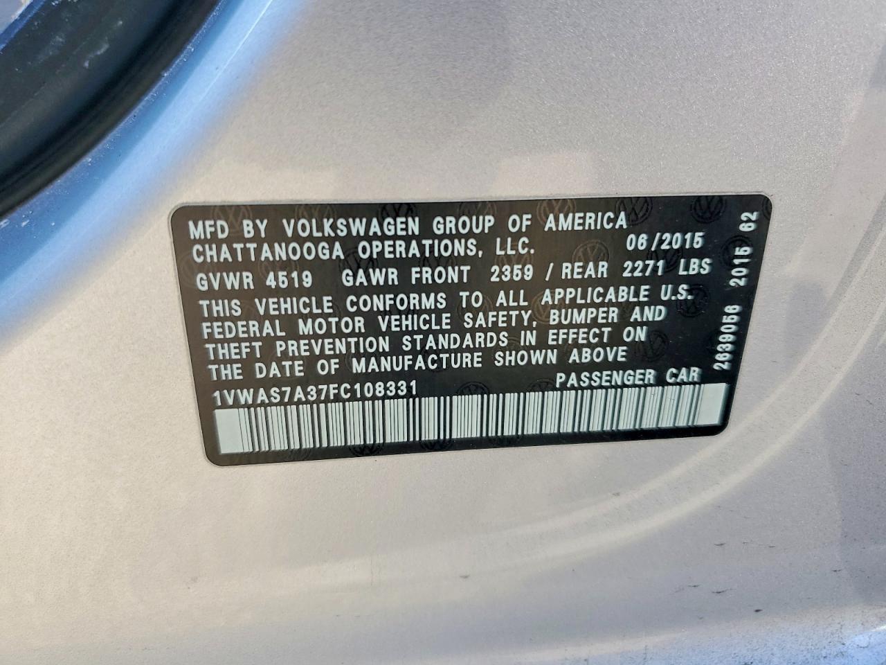2015 VOLKSWAGEN PASSAT