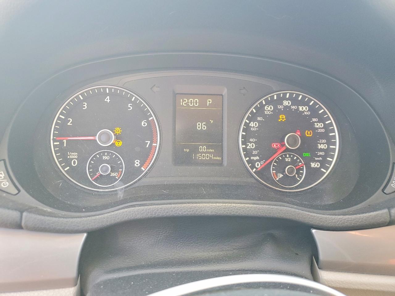 2015 VOLKSWAGEN PASSAT