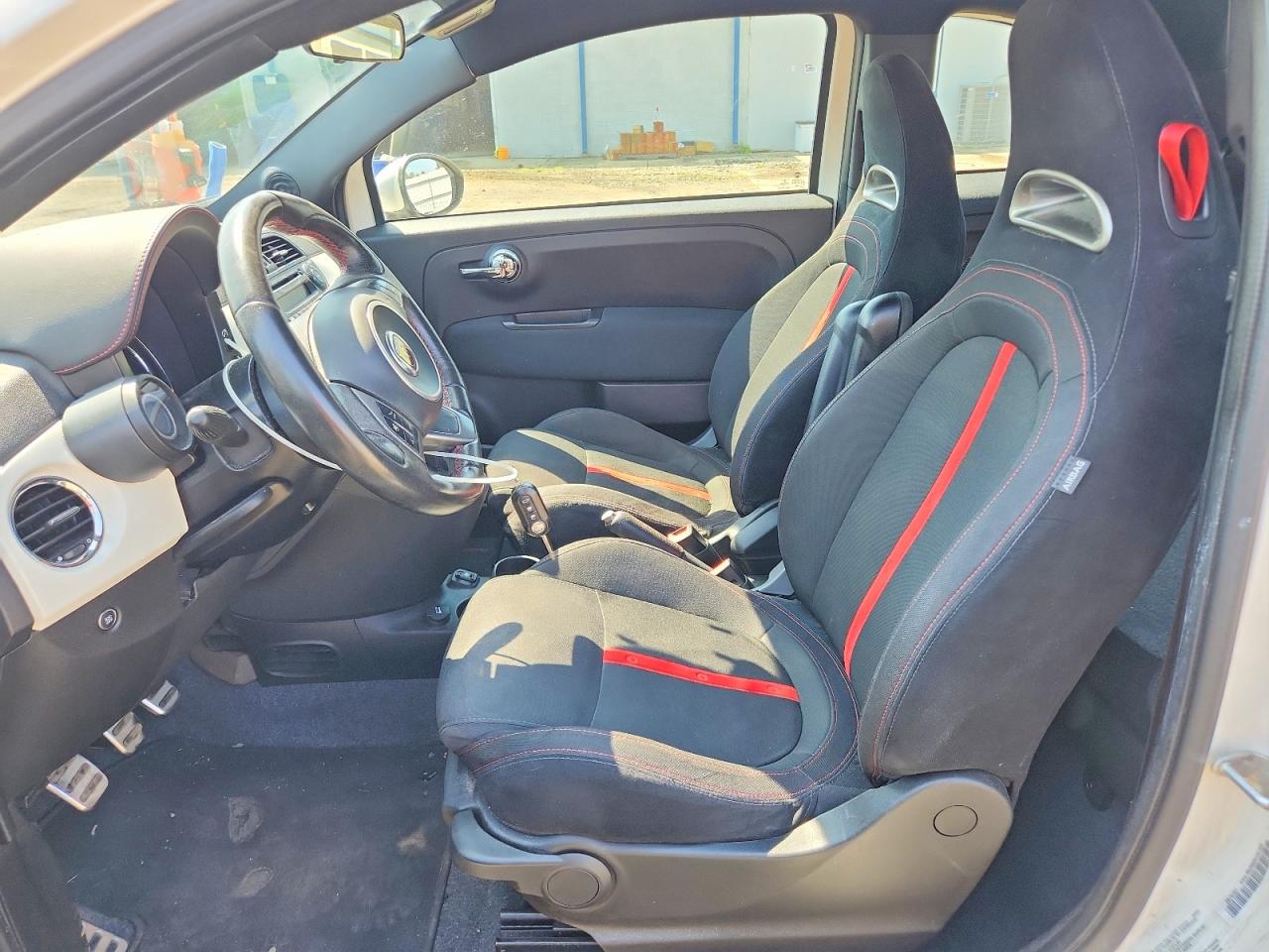 2015 FIAT 500