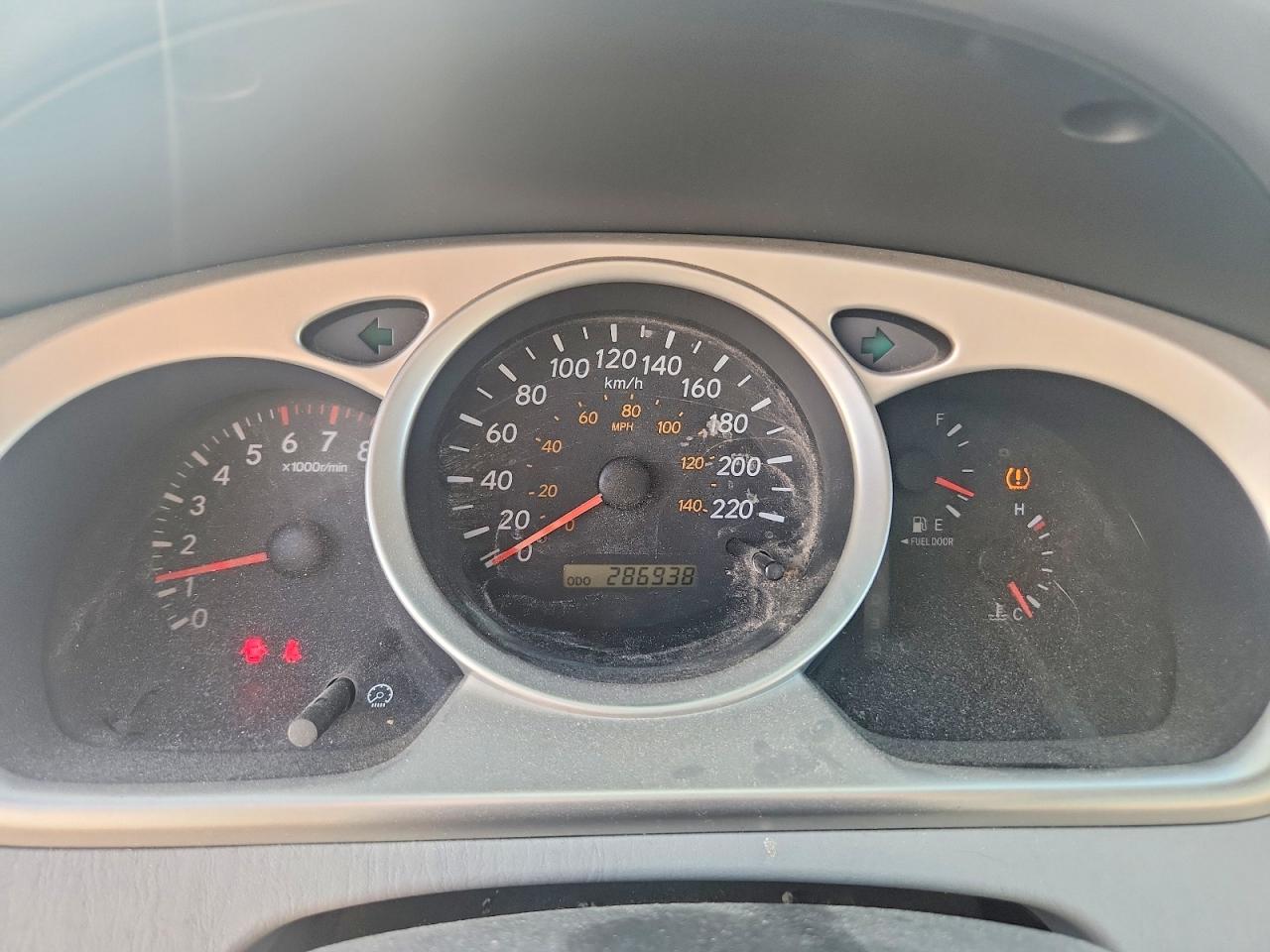 2005 TOYOTA HIGHLANDER