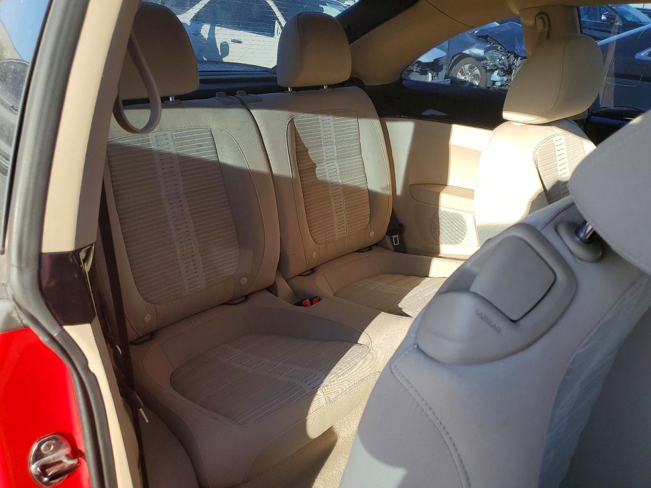 2014 VOLKSWAGEN BEETLE