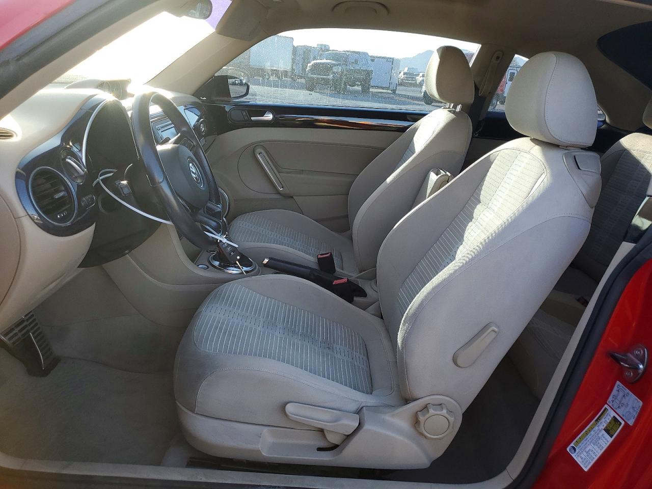 2014 VOLKSWAGEN BEETLE