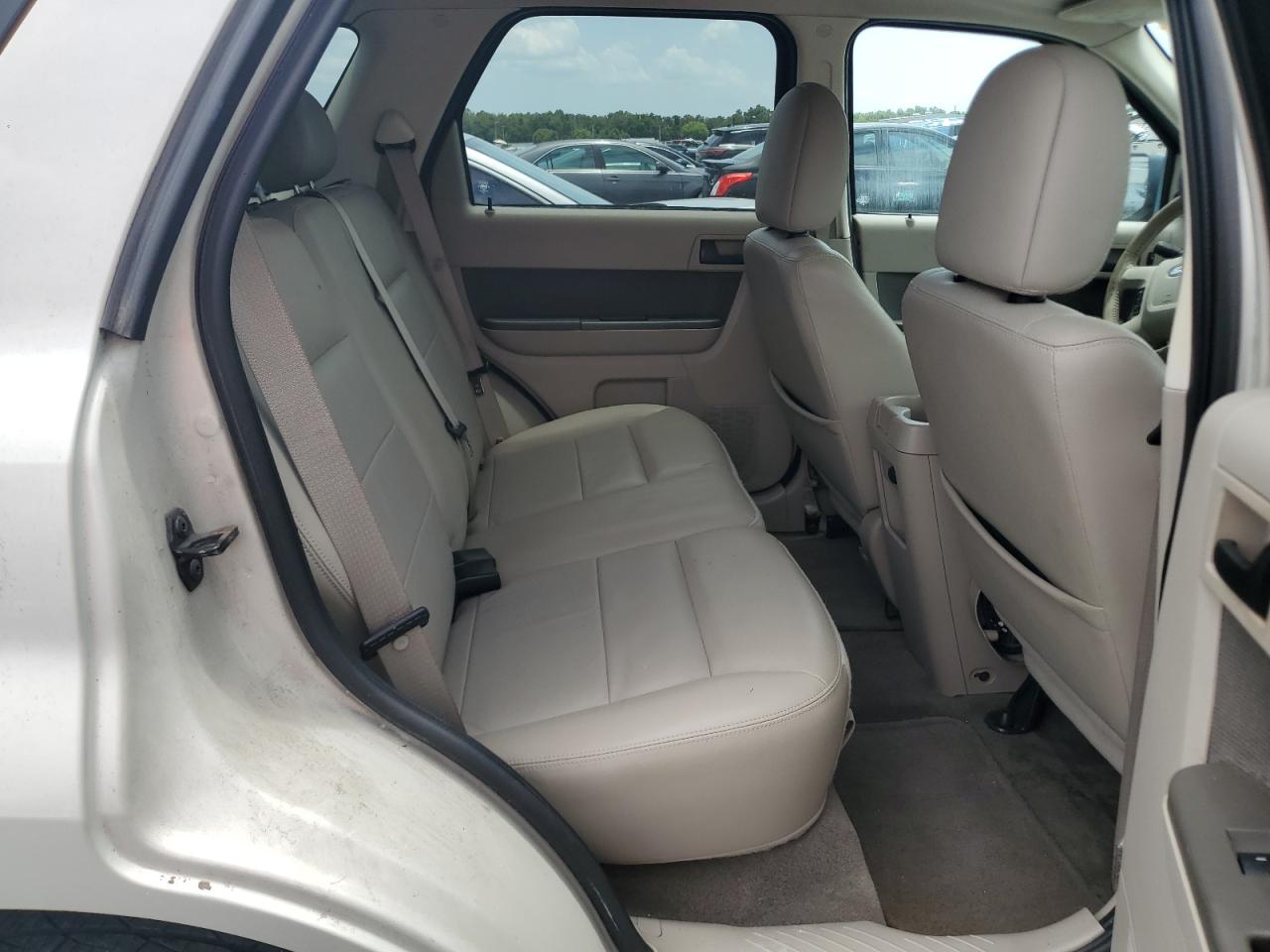2009 FORD ESCAPE
