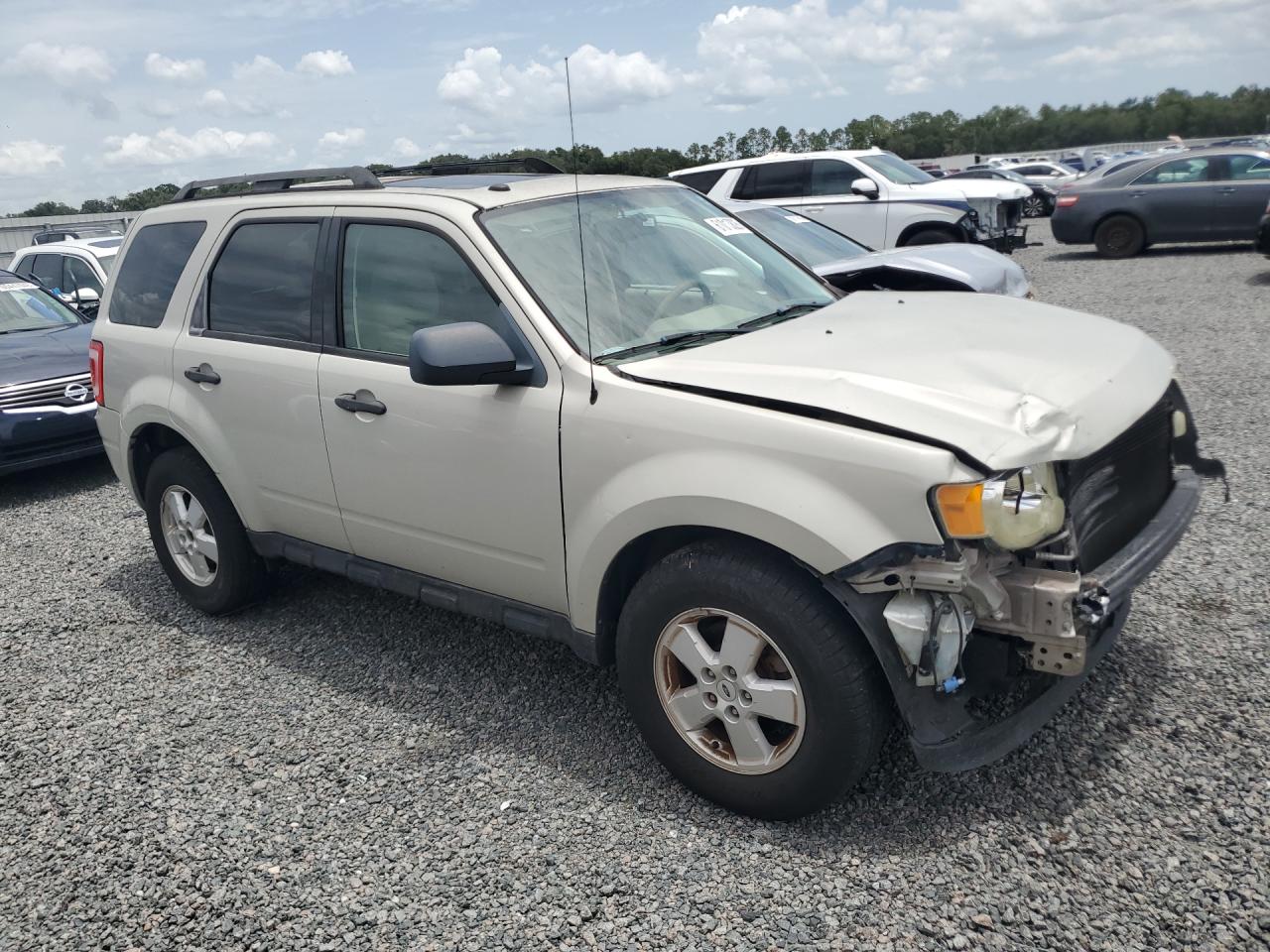 2009 FORD ESCAPE