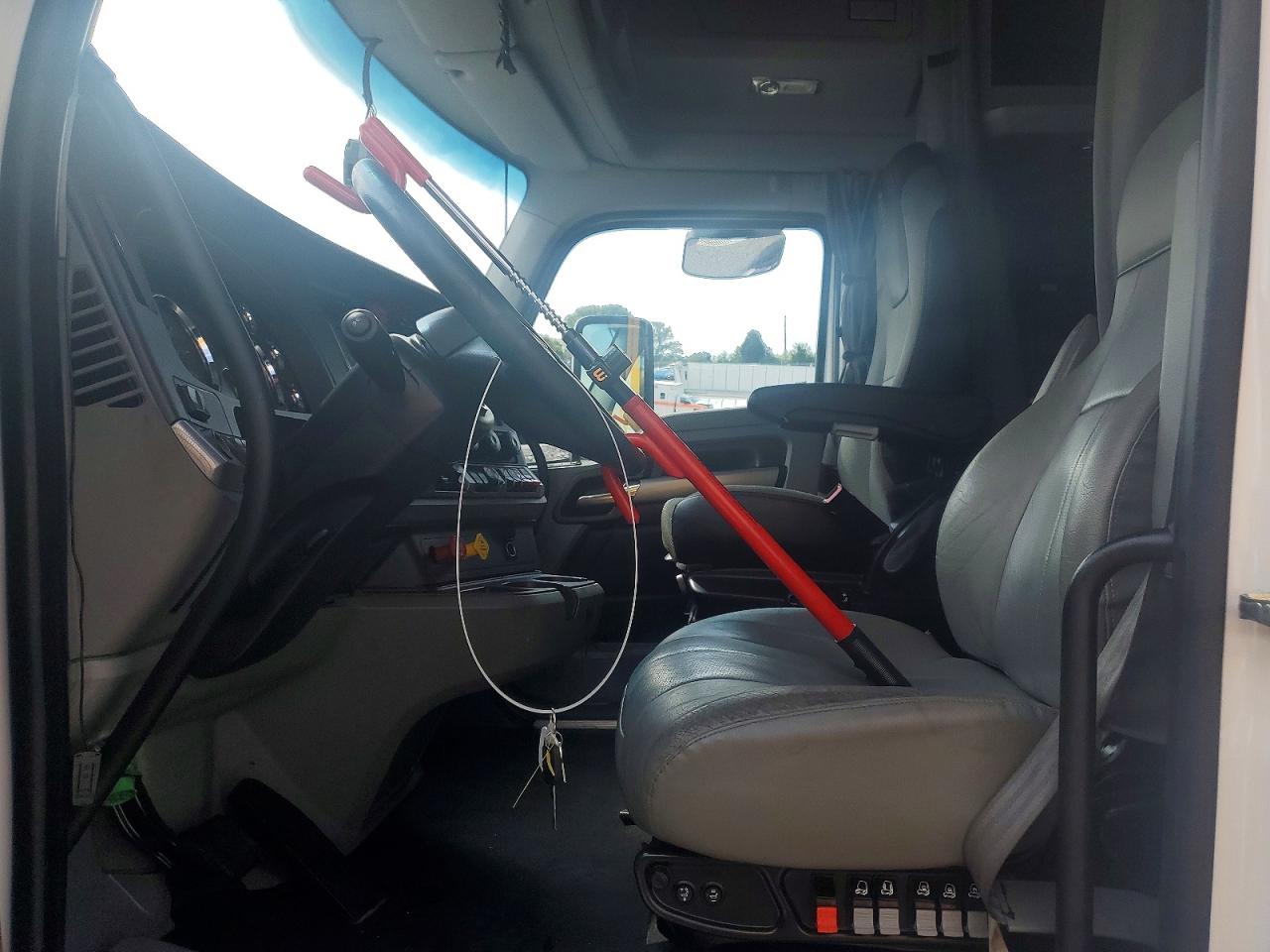 2021 KENWORTH T680