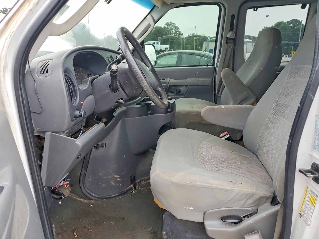 2006 FORD ECONOLINE