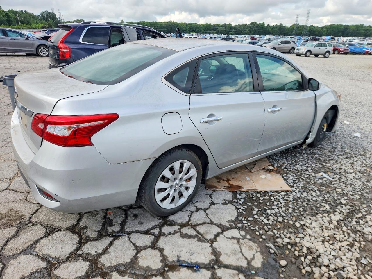 2016 NISSAN SENTRA