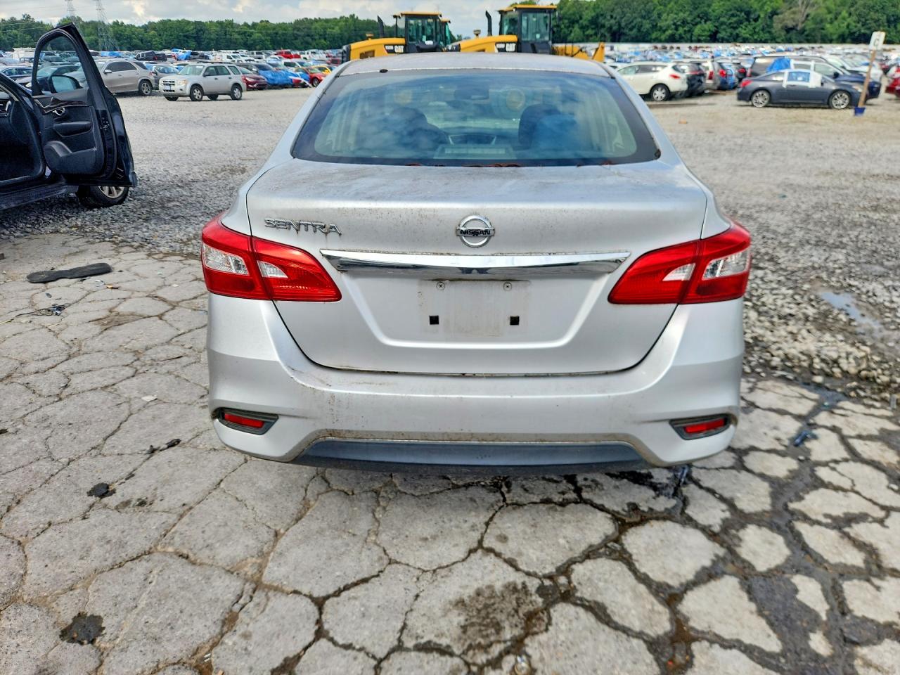 2016 NISSAN SENTRA