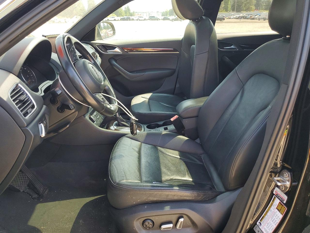 2016 AUDI Q3