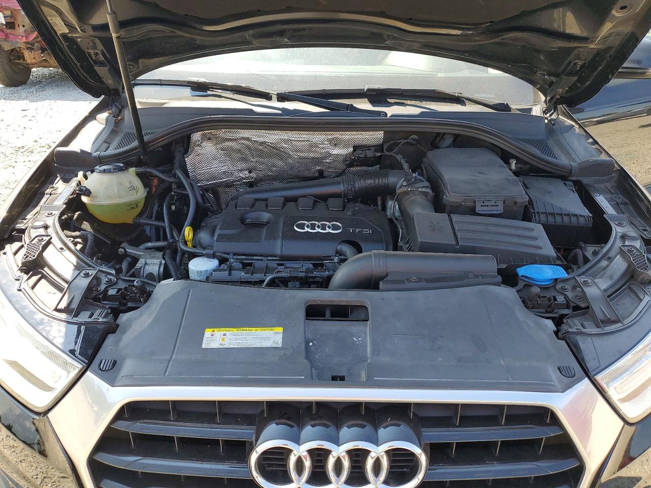 2016 AUDI Q3