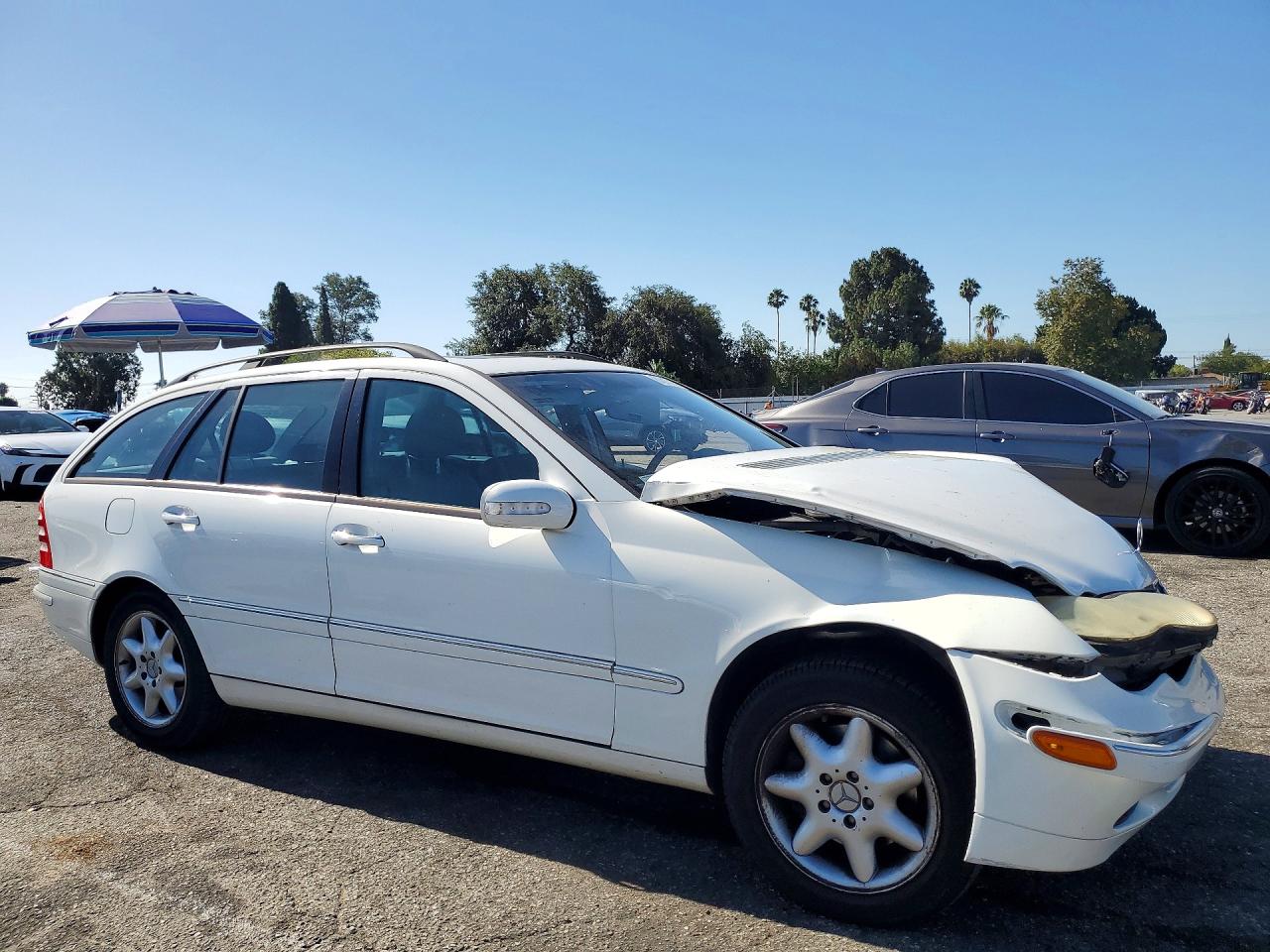2002 MERCEDES-BENZ C-CLASS