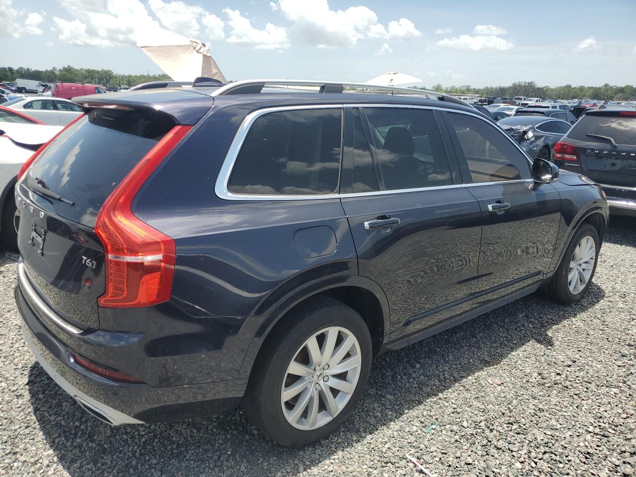 2016 VOLVO XC90