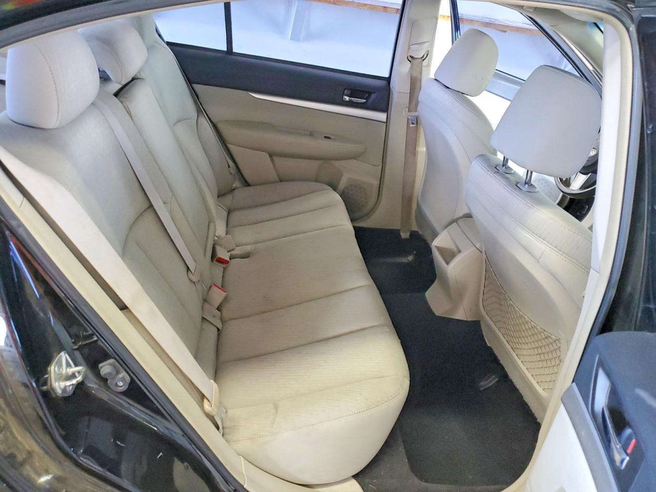 2010 SUBARU LEGACY