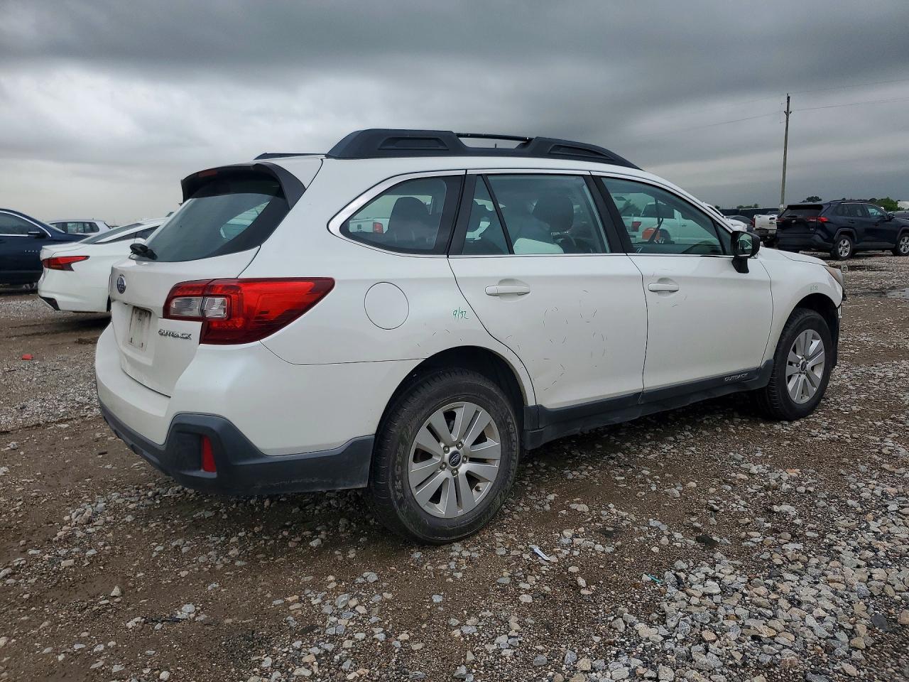 2018 SUBARU OUTBACK
