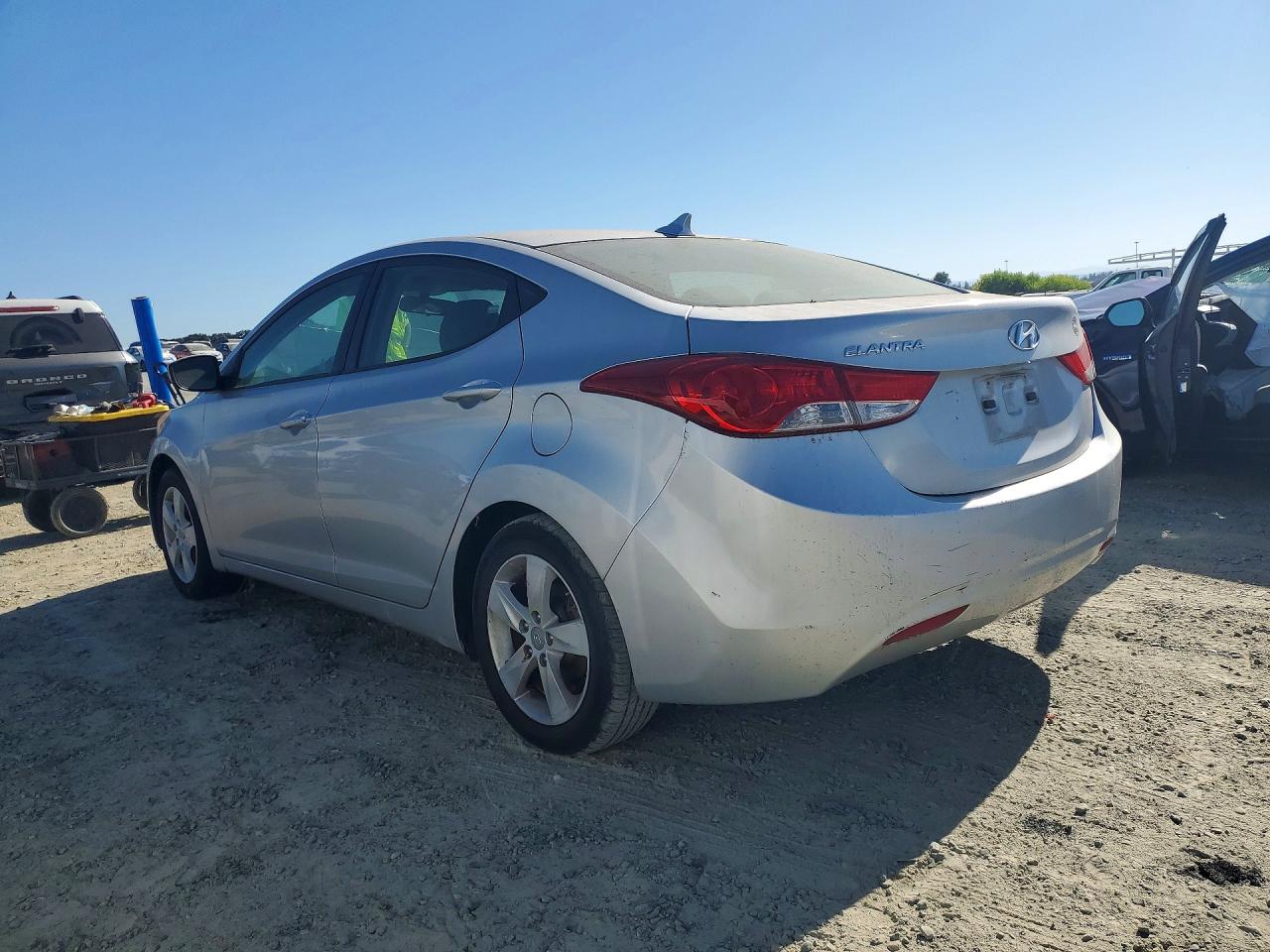2013 HYUNDAI ELANTRA