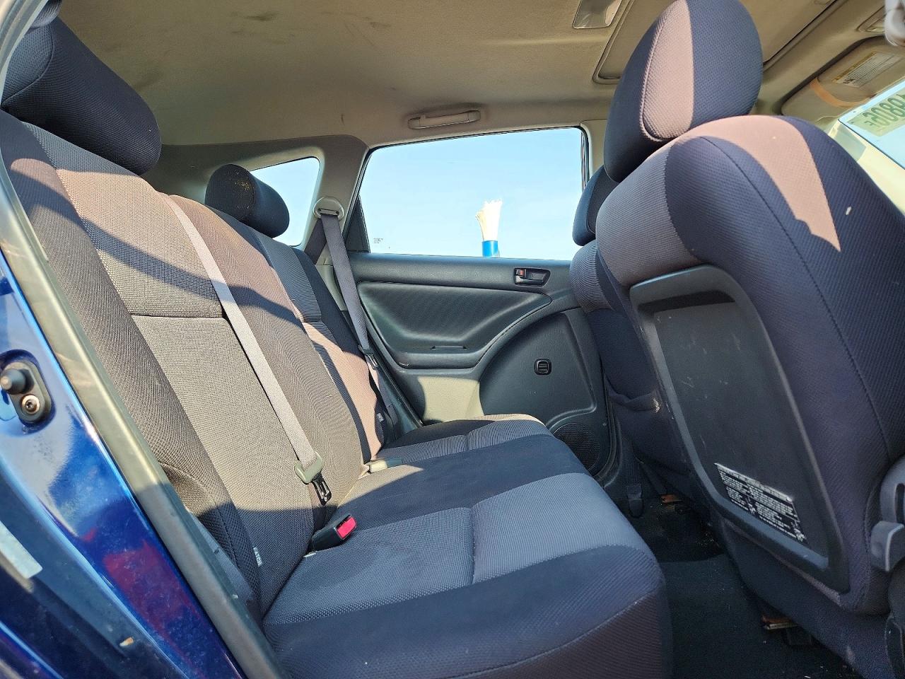 2004 PONTIAC VIBE