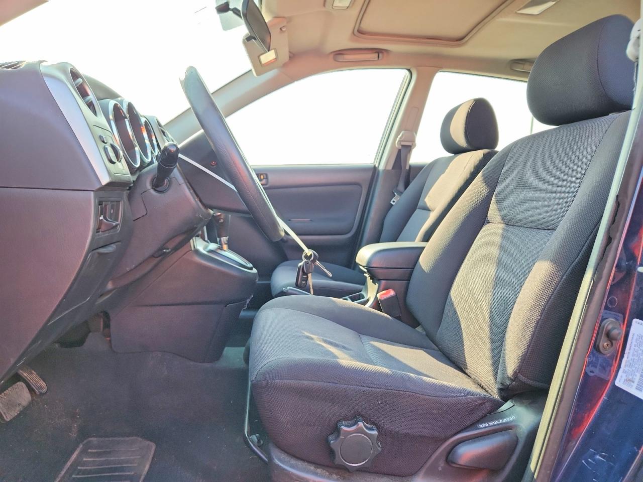 2004 PONTIAC VIBE