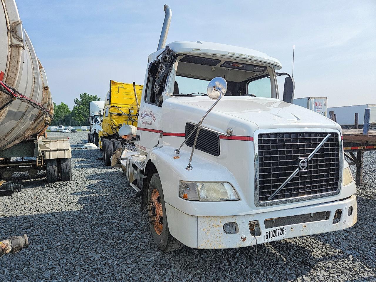 2012 VOLVO VN