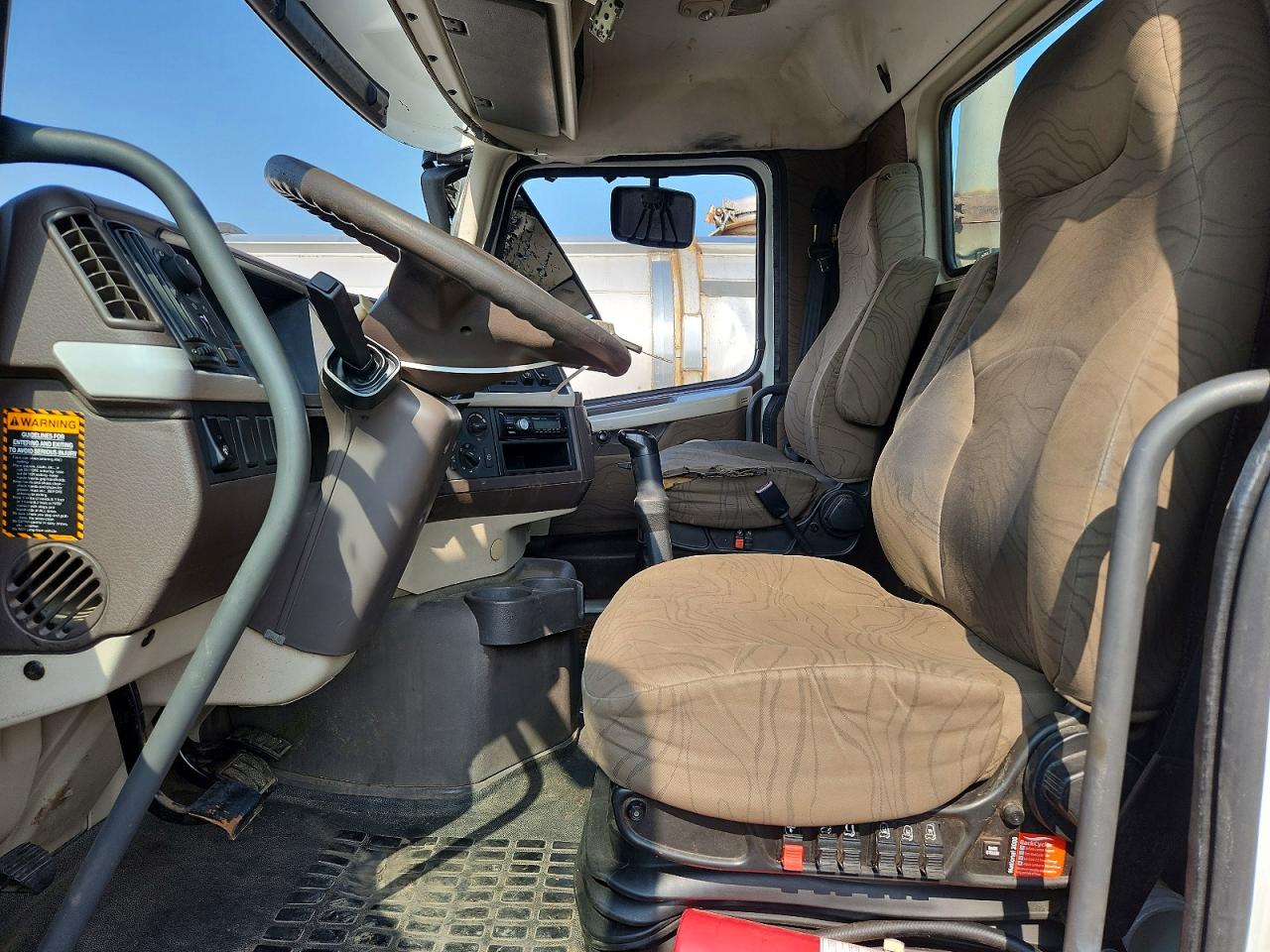 2012 VOLVO VN