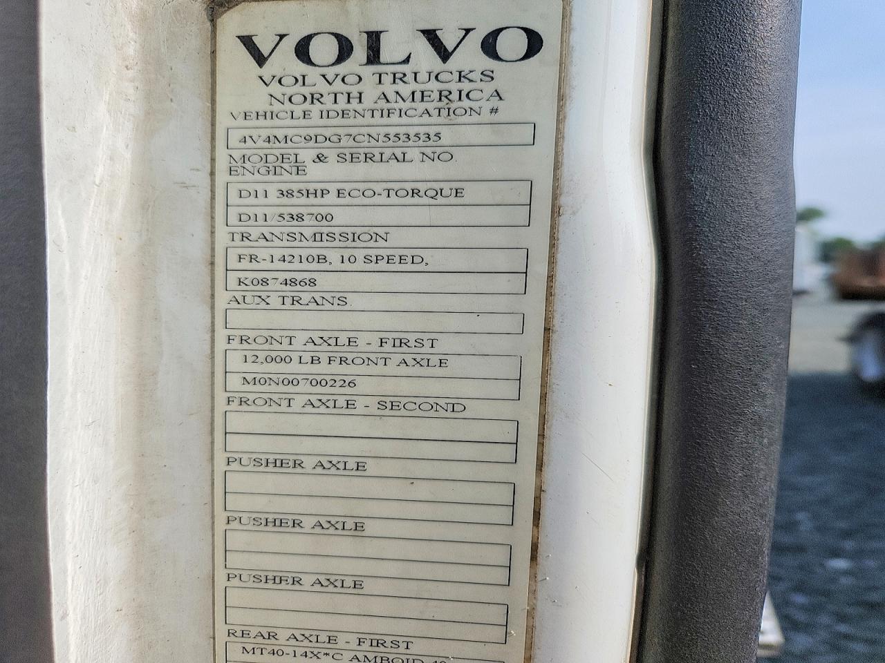 2012 VOLVO VN