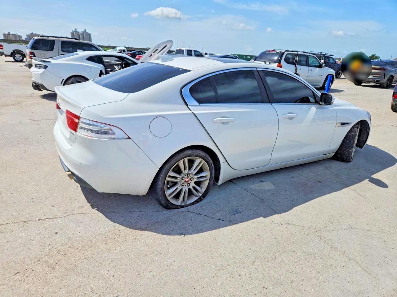 2019 JAGUAR XE