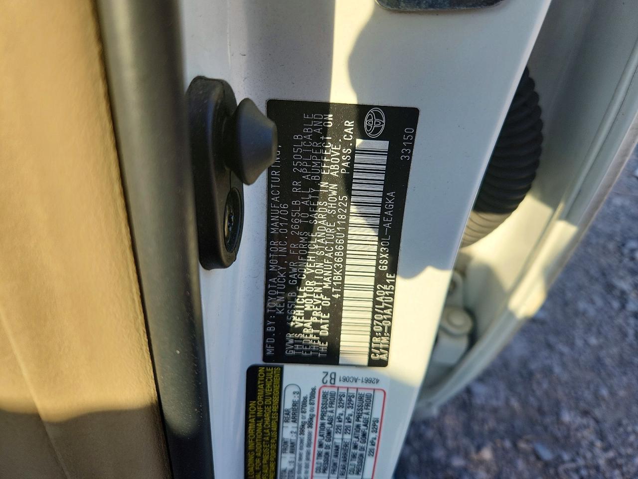 2006 TOYOTA AVALON