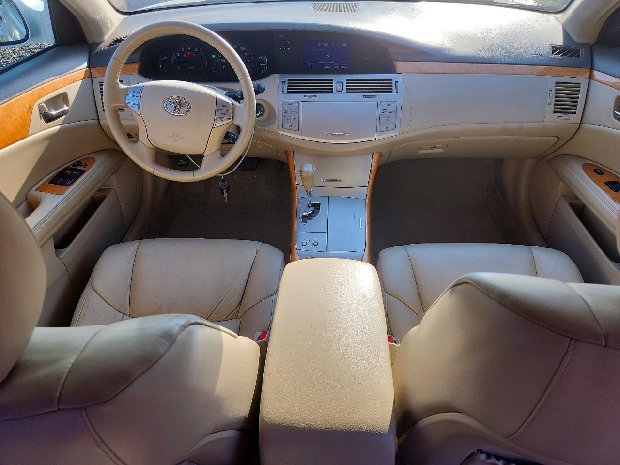 2006 TOYOTA AVALON
