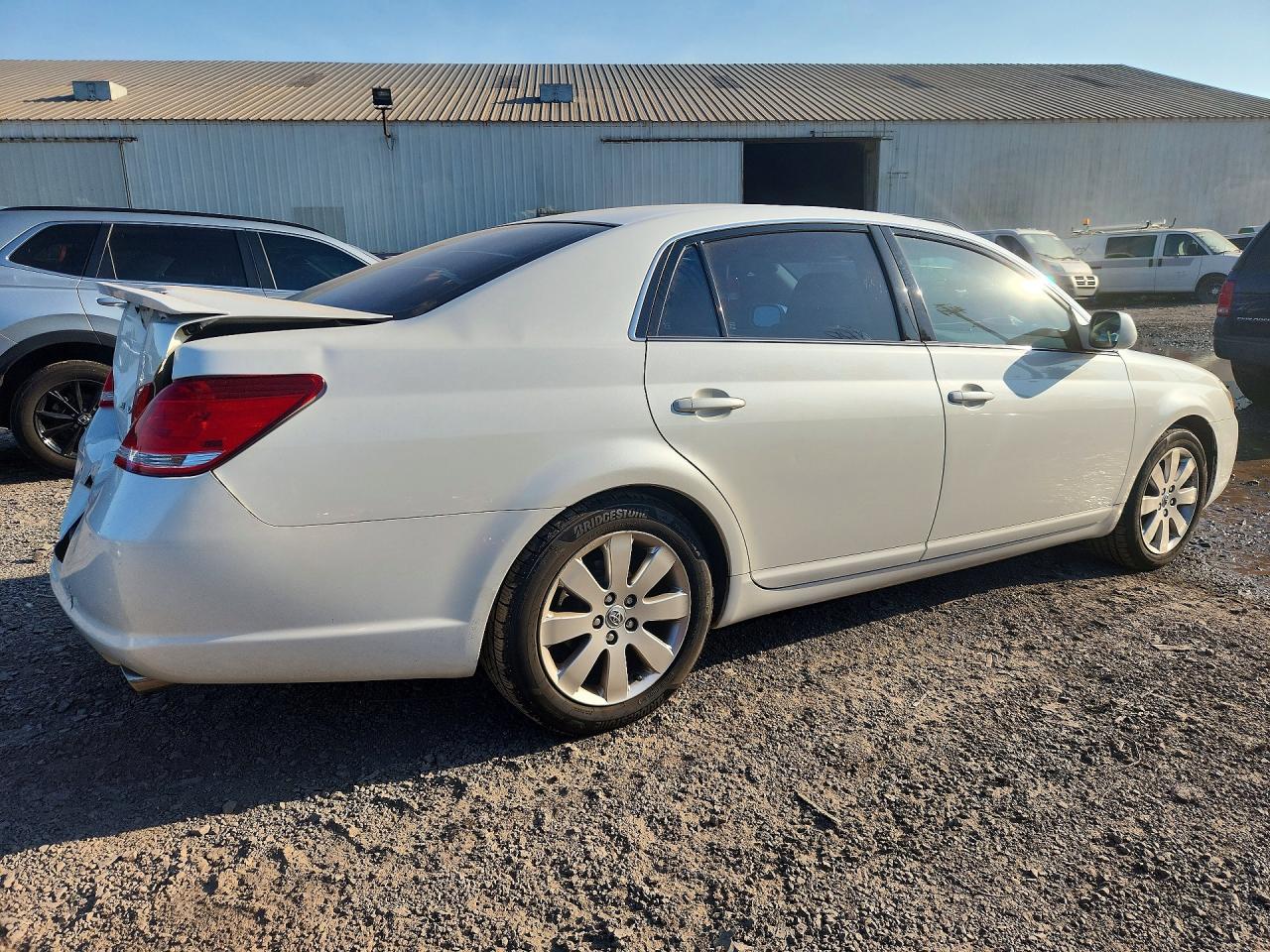 2006 TOYOTA AVALON
