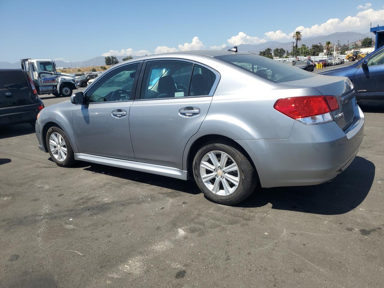 2011 SUBARU LEGACY