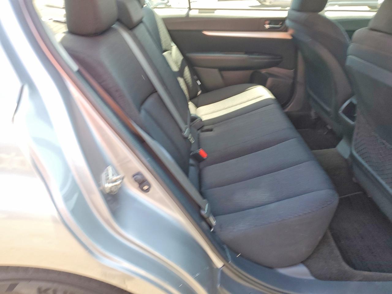 2011 SUBARU LEGACY