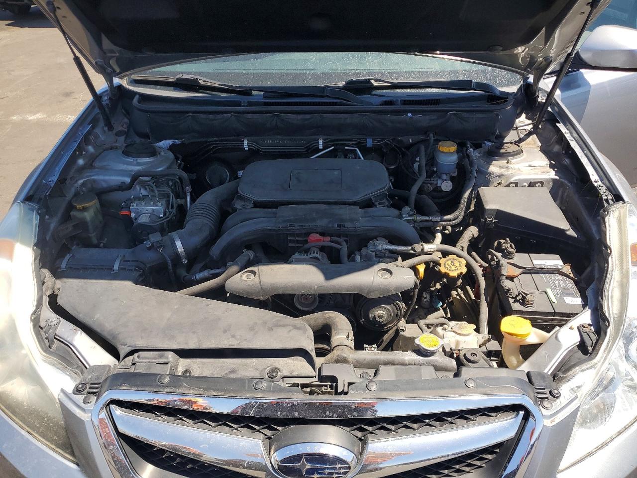 2011 SUBARU LEGACY
