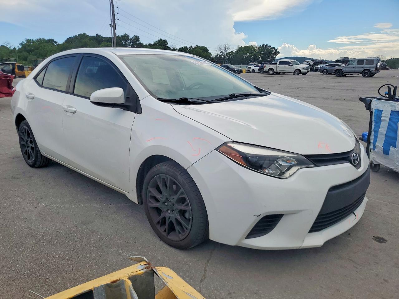 2016 TOYOTA COROLLA