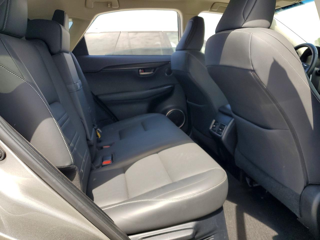 2015 LEXUS NX
