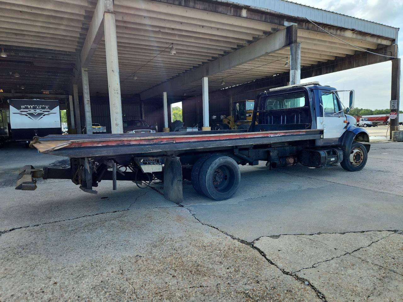 1998 INTERNATIONAL 4000 SERIE