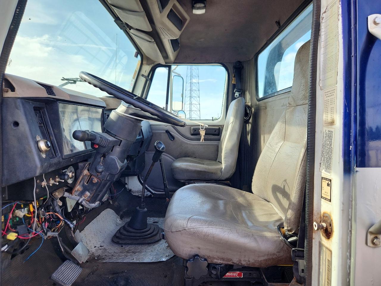 1998 INTERNATIONAL 4000 SERIE