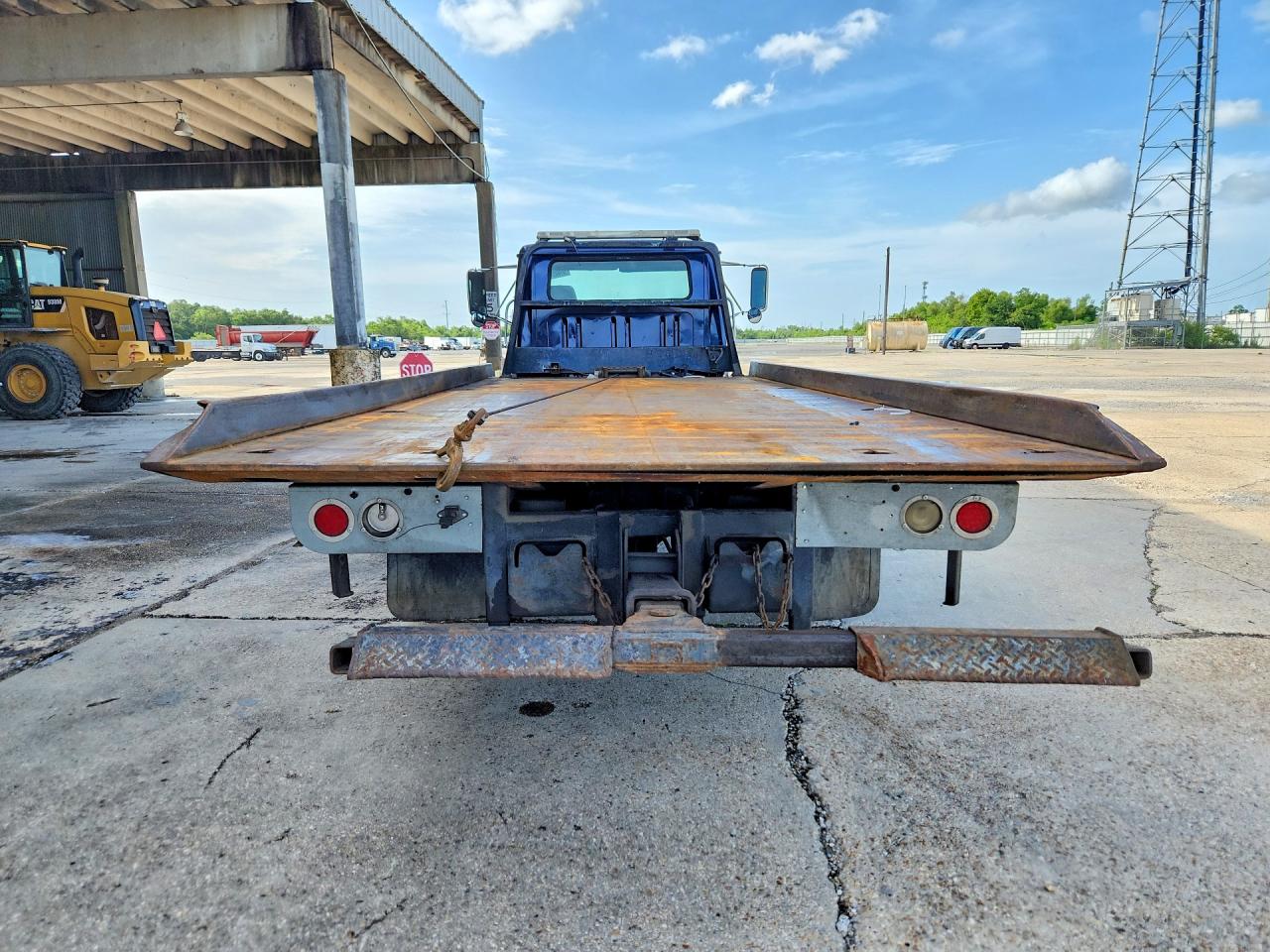 1998 INTERNATIONAL 4000 SERIE