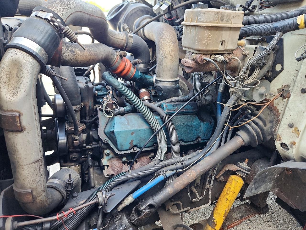 1998 INTERNATIONAL 4000 SERIE
