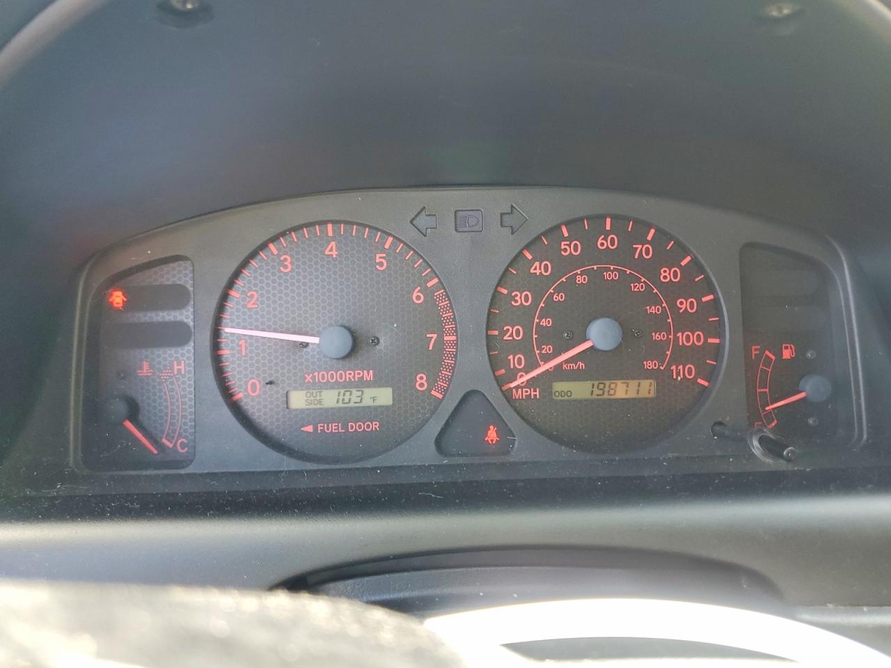 2001 TOYOTA COROLLA