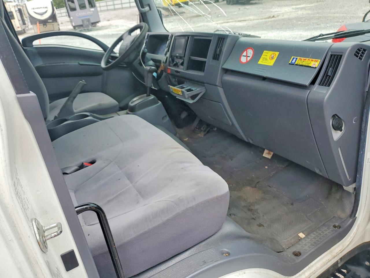 2016 ISUZU NPR