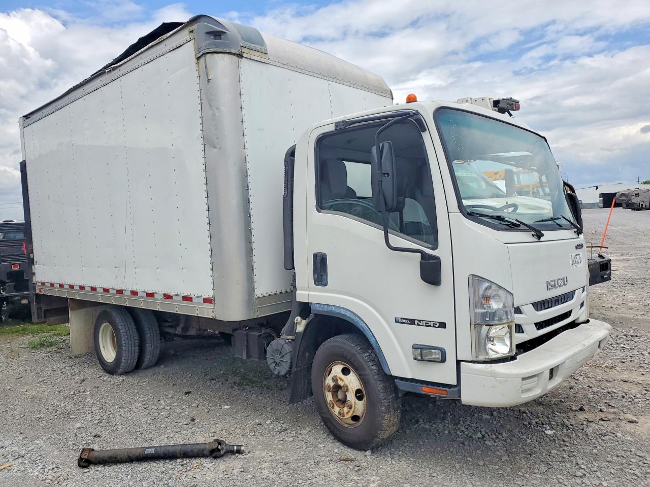 2016 ISUZU NPR