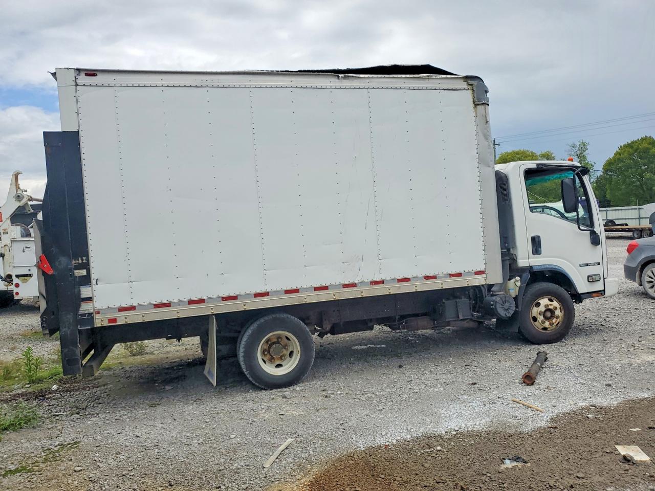 2016 ISUZU NPR