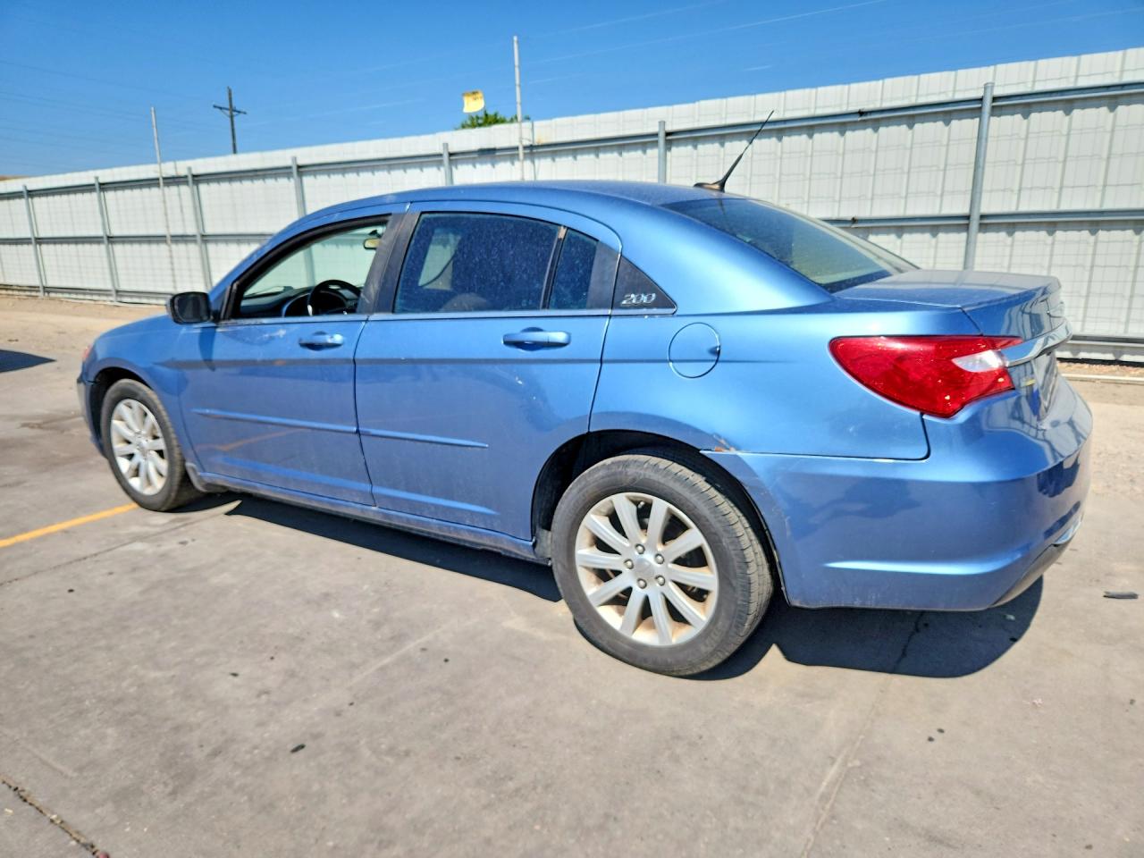 2011 CHRYSLER 200