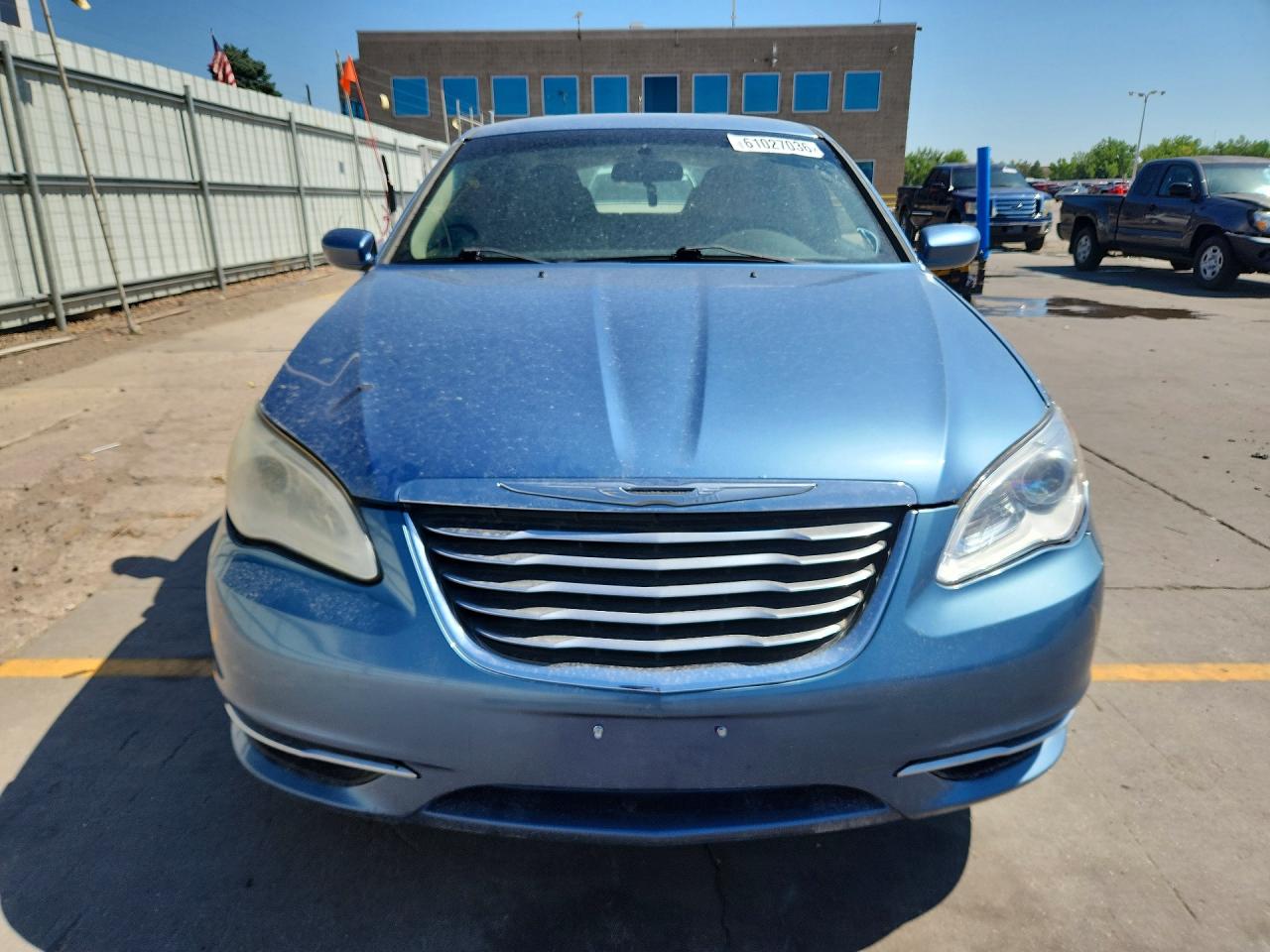 2011 CHRYSLER 200