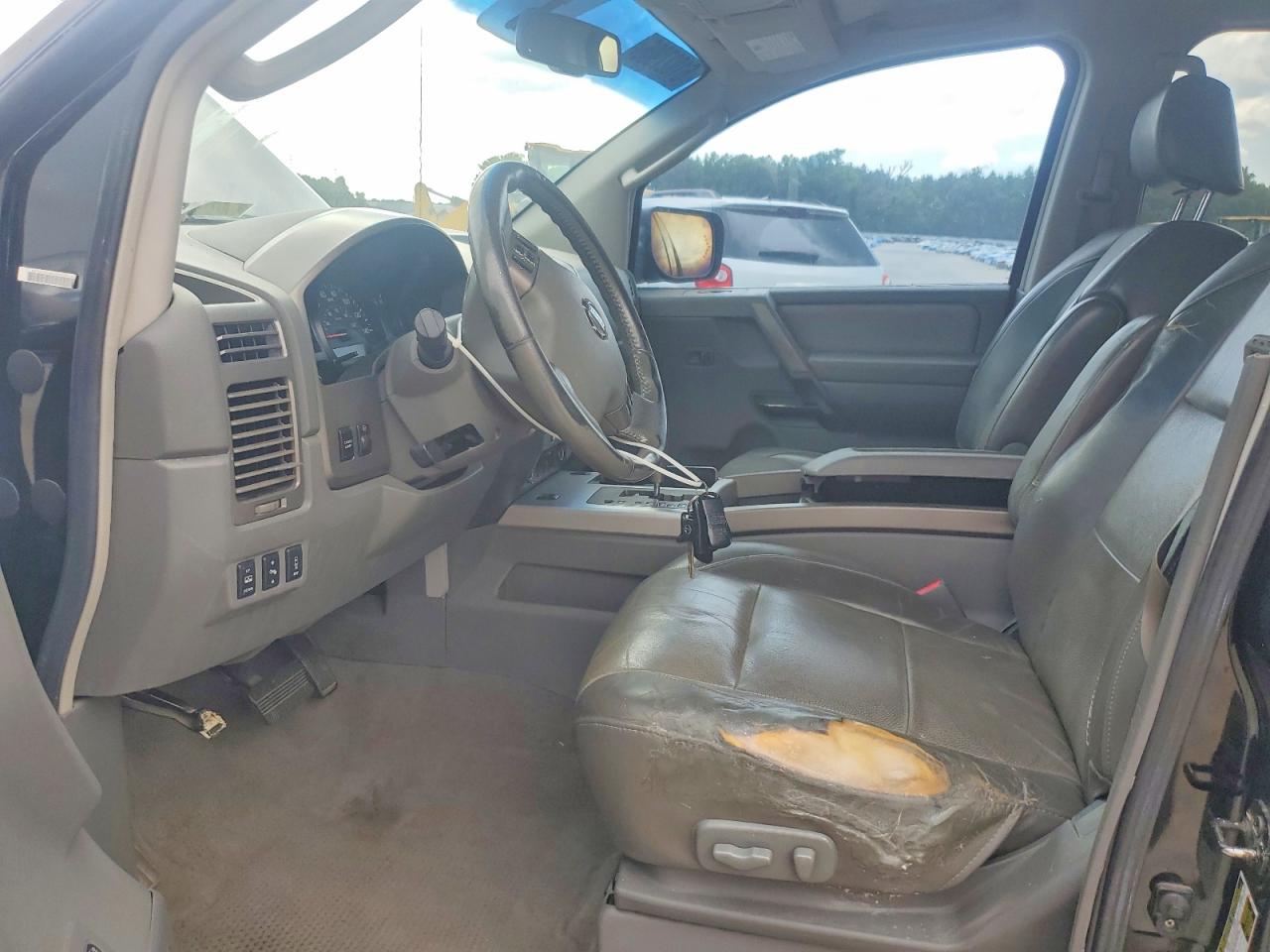 2006 NISSAN TITAN