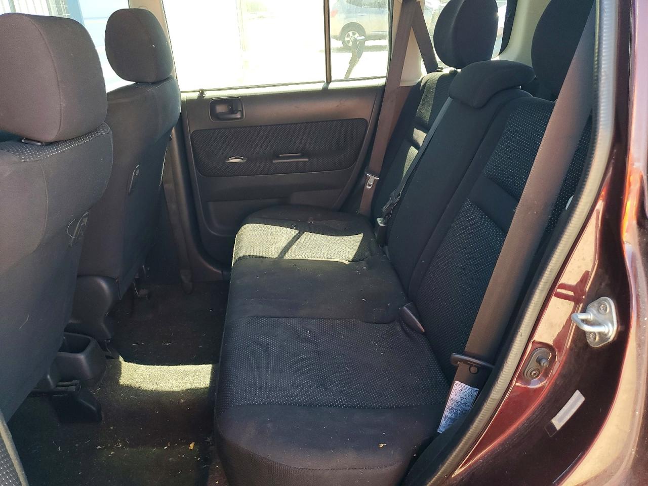 2004 TOYOTA SCION