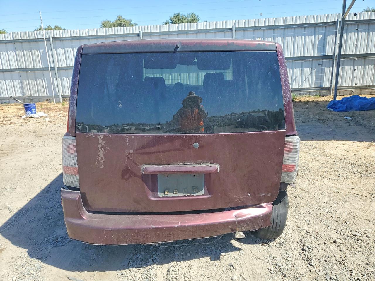 2004 TOYOTA SCION