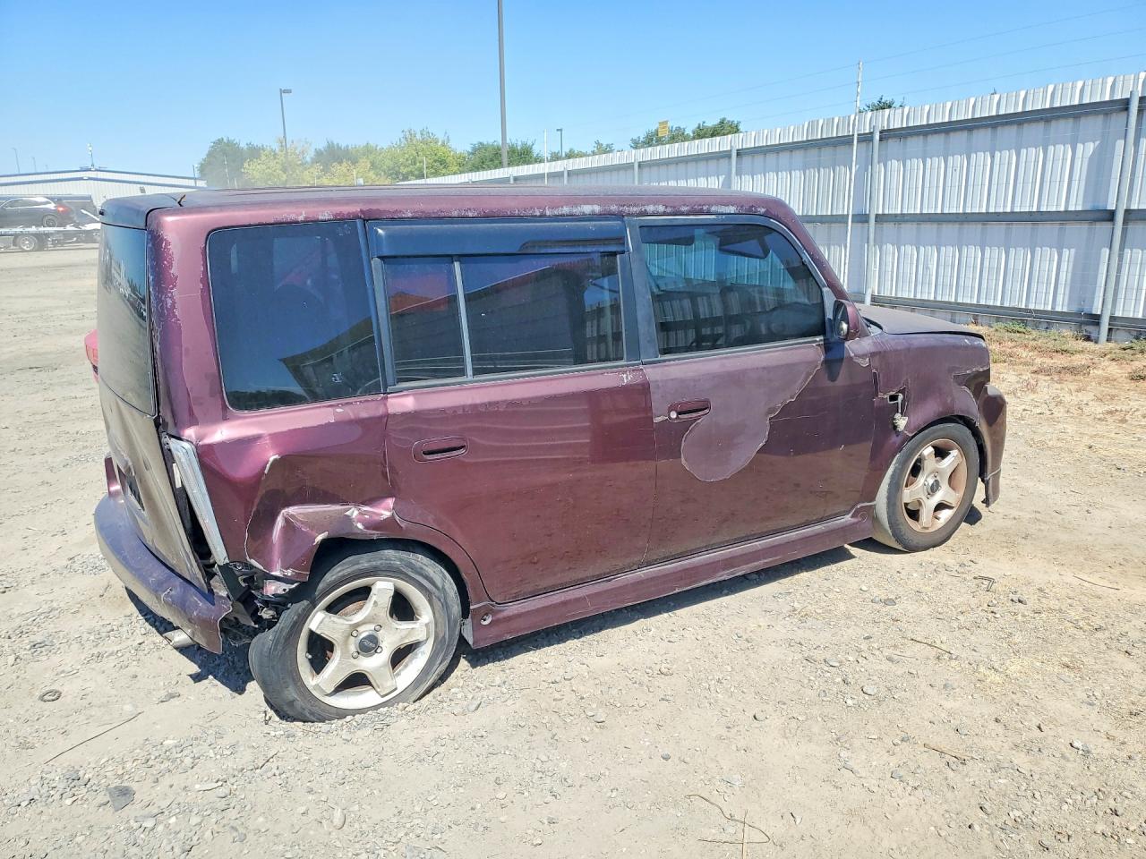 2004 TOYOTA SCION