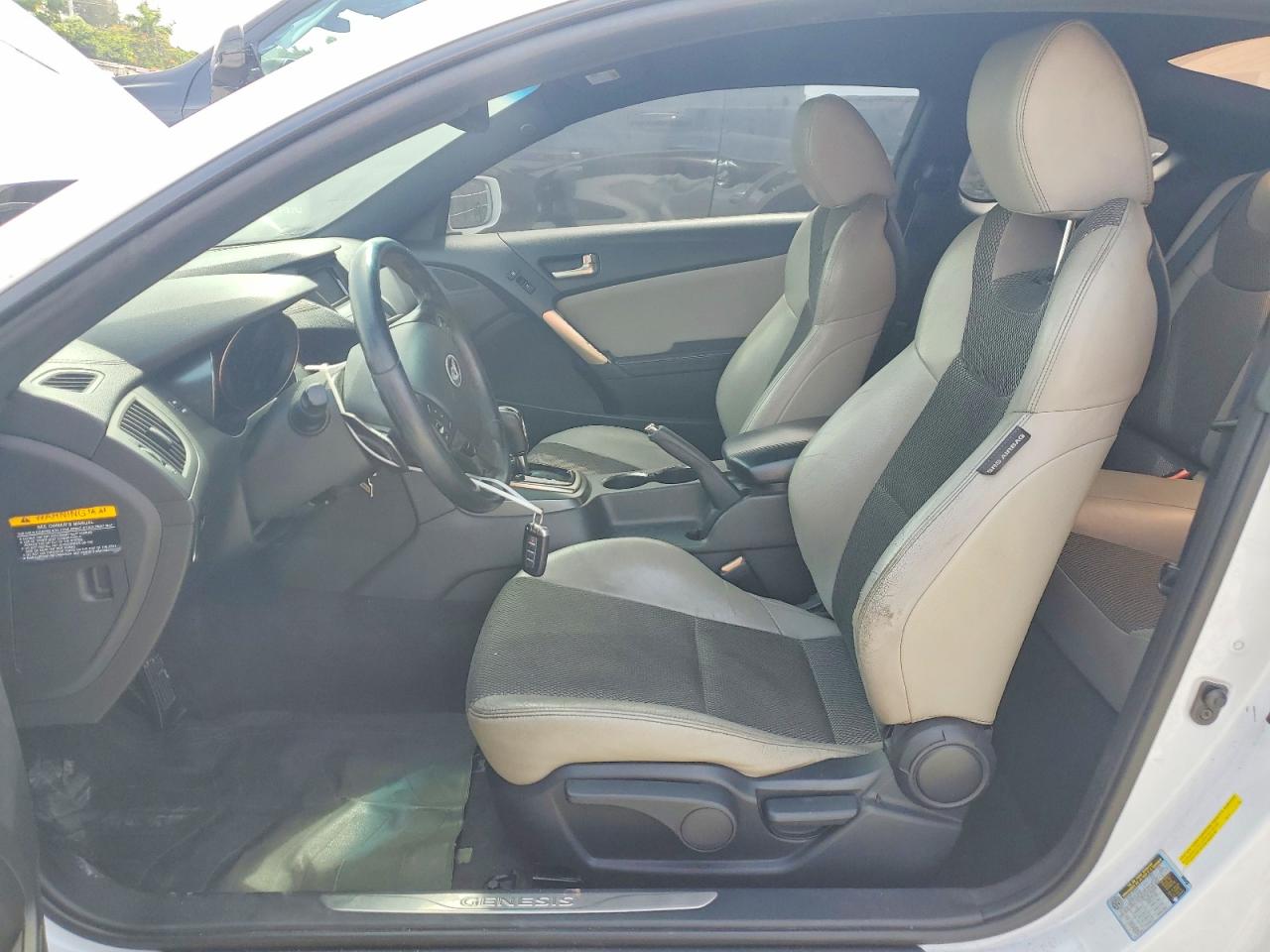 2016 HYUNDAI GENESIS